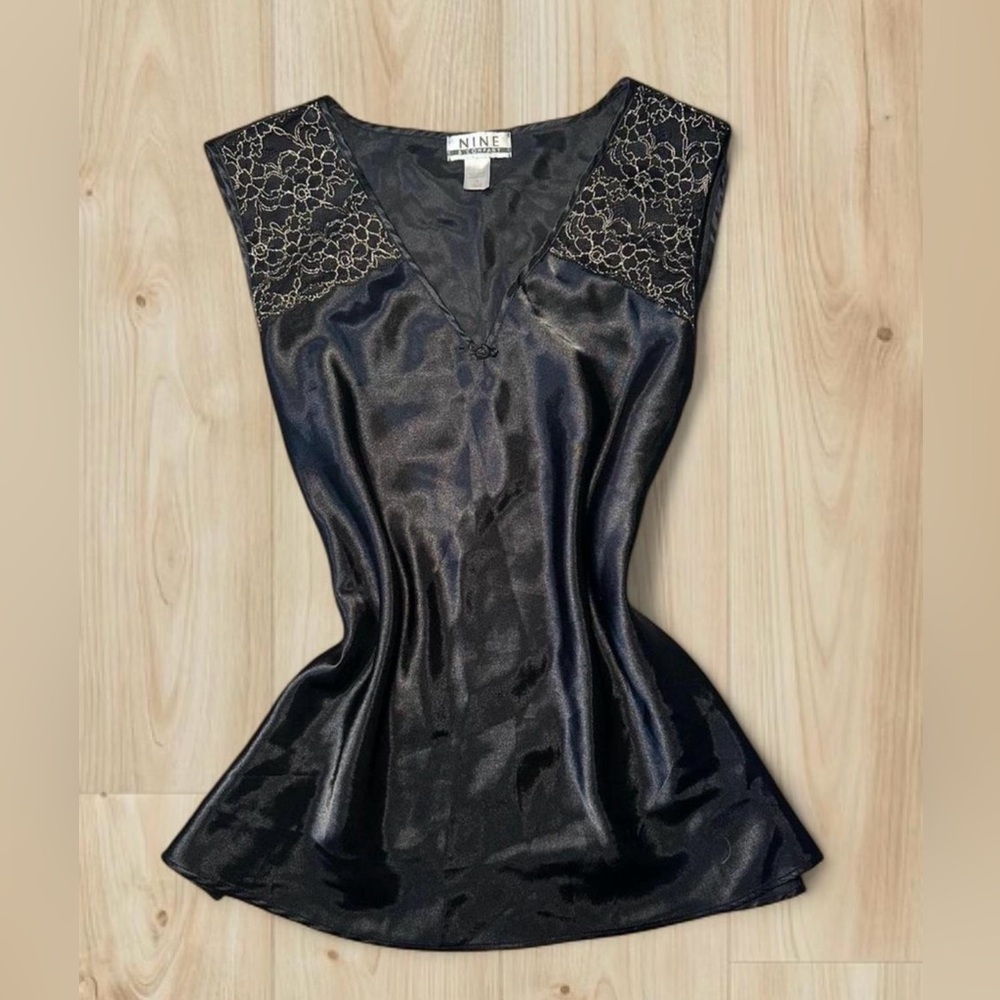 Vintage Nine & Company Satin V-Neck Top